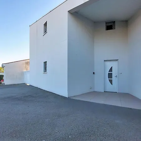 Les Roselieres By Interhome Meschers-sur-Gironde