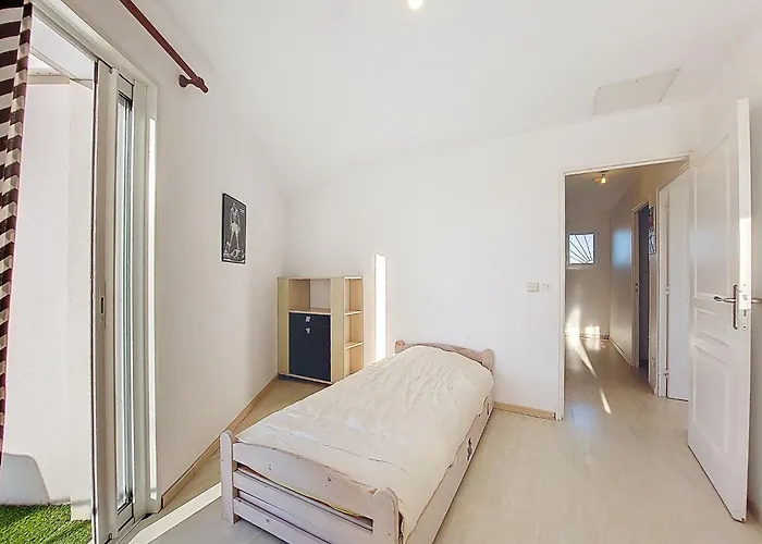 Les Roselieres By Interhome * Meschers-sur-Gironde